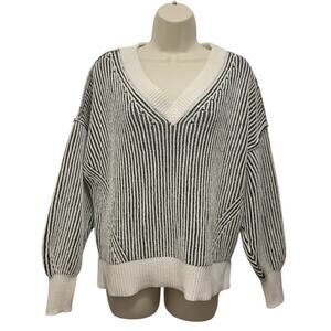 AERIE Beyond Chenille V-Neck Oversize Sweater Women's XS Black White Knit Comfy